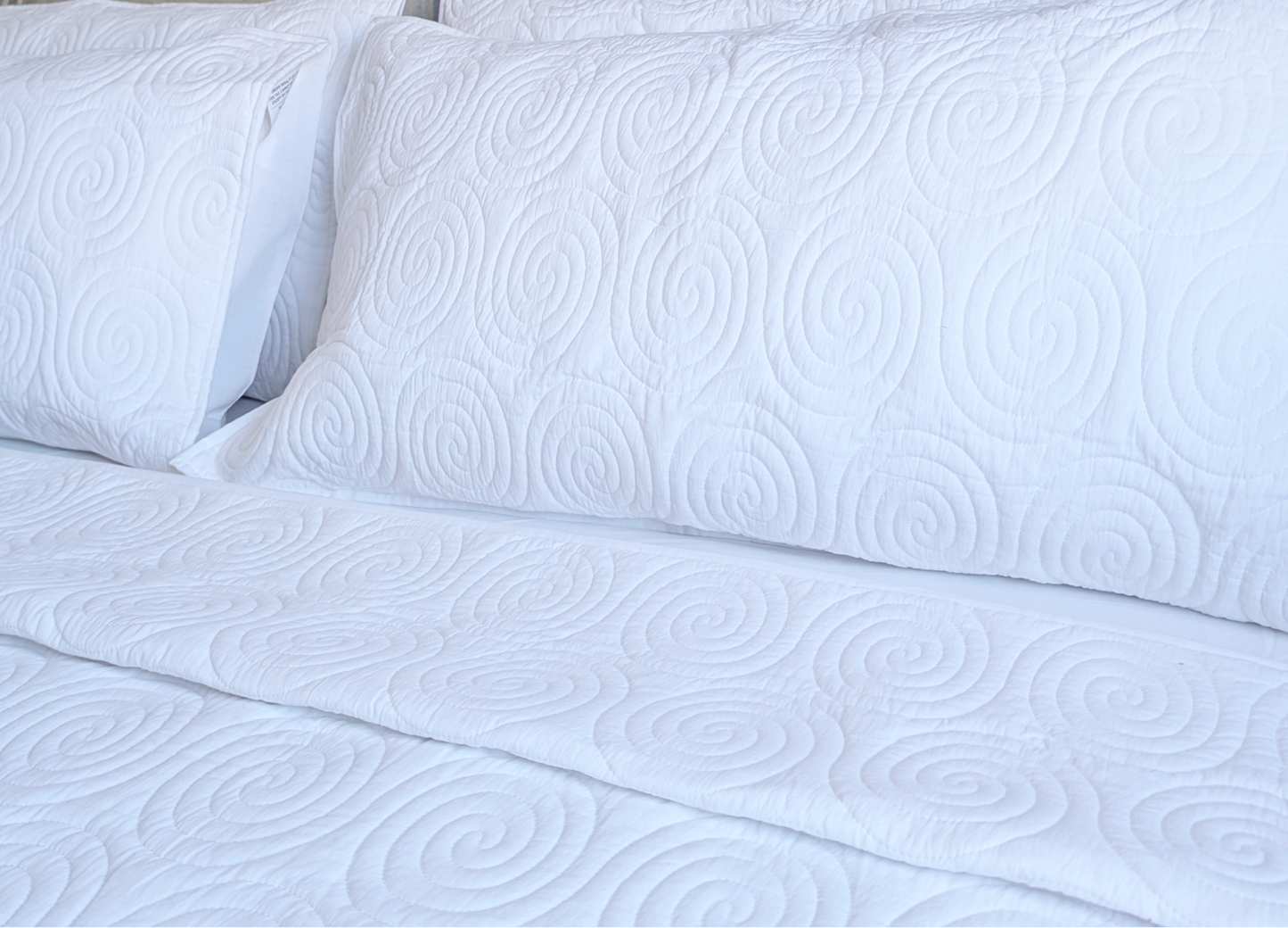 Espira Coverlet