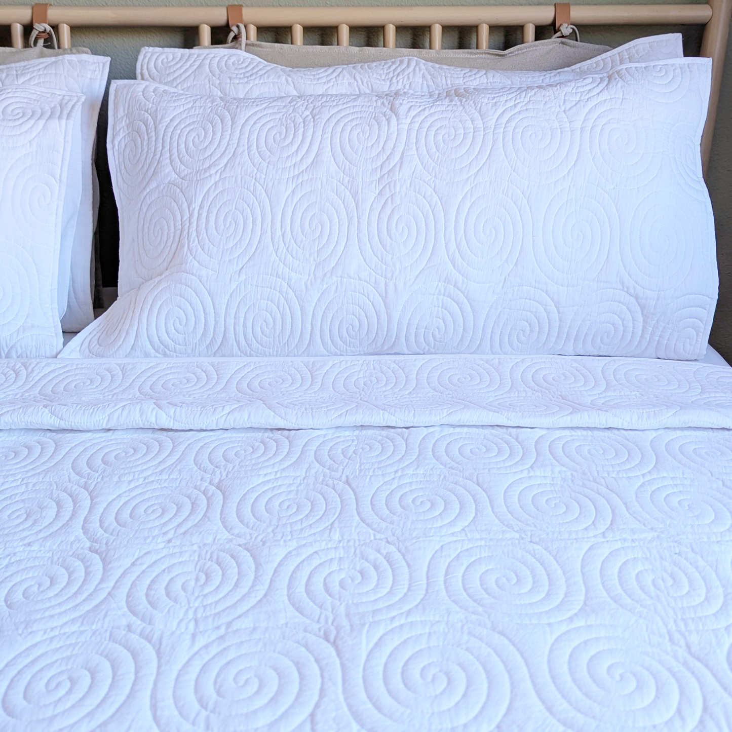 Espira Coverlet